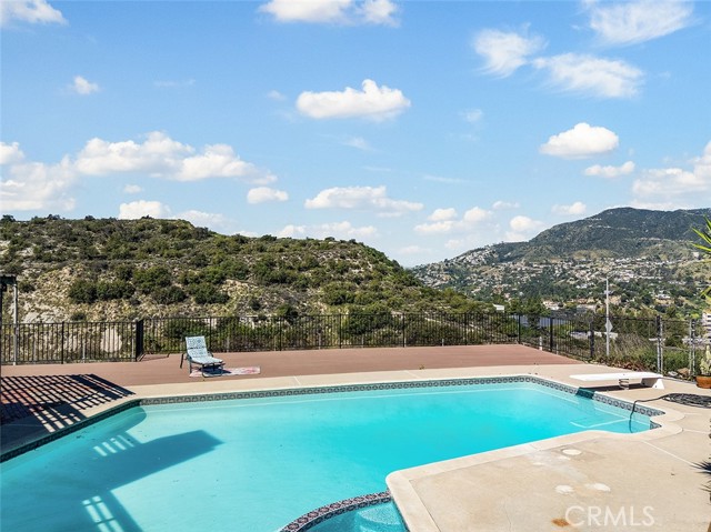 Detail Gallery Image 22 of 23 For 2015 Parcher Pl, Glendale,  CA 91206 - 5 Beds | 3 Baths