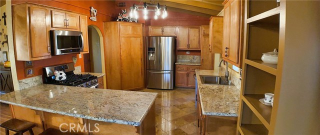 Detail Gallery Image 16 of 67 For 9525 Joshua St, Apple Valley,  CA 92308 - 3 Beds | 2 Baths