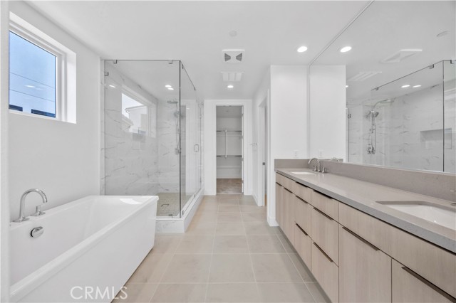 169 Creation, Irvine CA: https://media.crmls.org/medias/4f23f150-eb7c-405a-81b0-b208986cb654.jpg