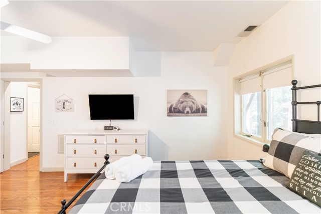 Detail Gallery Image 30 of 40 For 1069 Berne Dr, Crestline,  CA 92325 - 4 Beds | 2 Baths