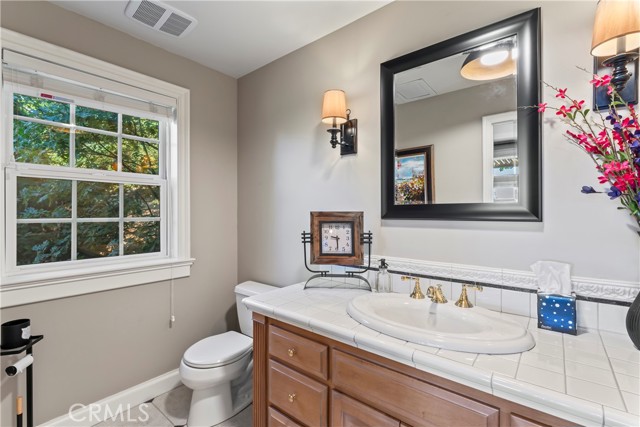 Detail Gallery Image 27 of 64 For 1010 Black Oaks Dr, Lake Arrowhead,  CA 92352 - 3 Beds | 2/2 Baths