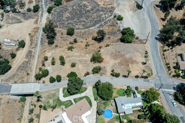 Detail Gallery Image 6 of 33 For 21894 Vivienda Ave, Grand Terrace,  CA 92313 - – Beds | – Baths