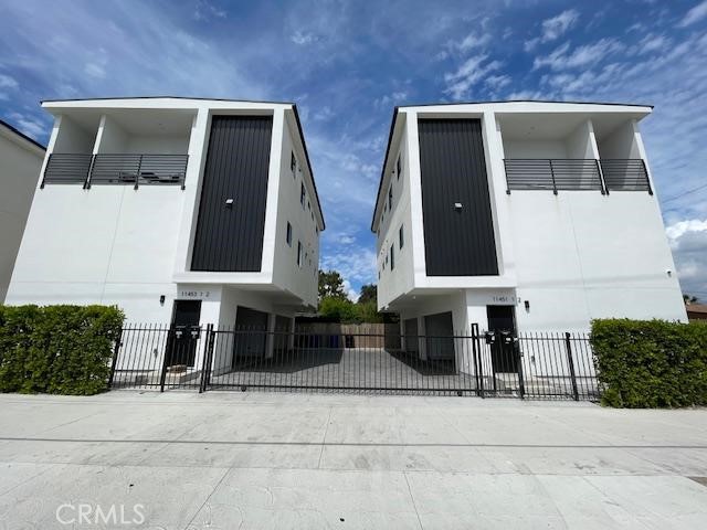 Image 5 of 21 For 11451 Victory Boulevard