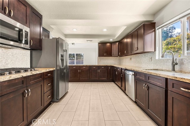 Detail Gallery Image 15 of 38 For 30031 Corte San Luis, Temecula,  CA 92591 - 3 Beds | 2 Baths