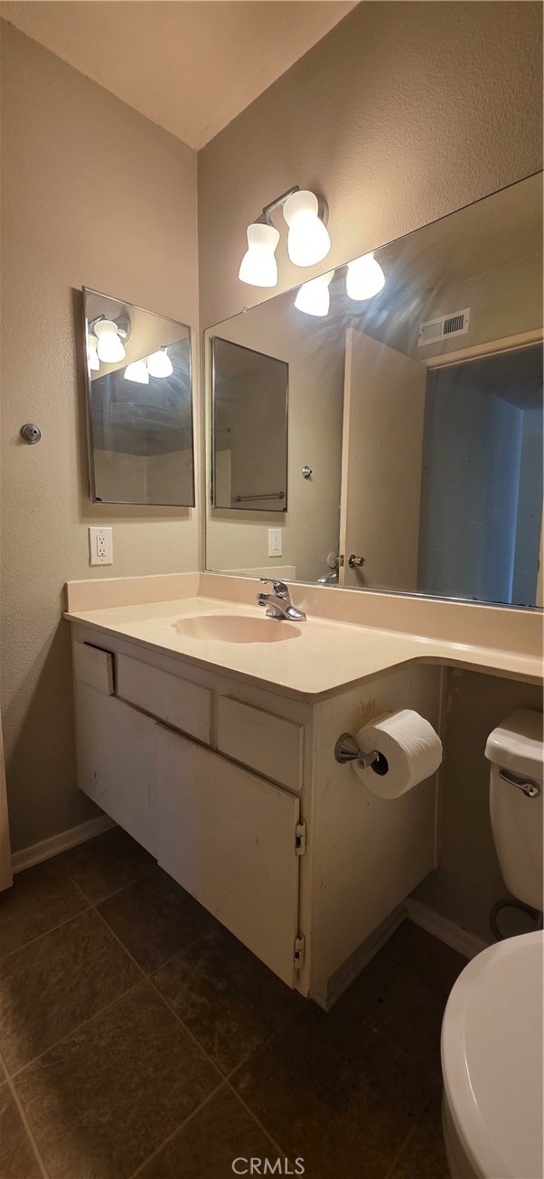 Detail Gallery Image 16 of 29 For 4823 Fieldbrook Ln #24,  Cypress,  CA 90630 - 3 Beds | 2 Baths