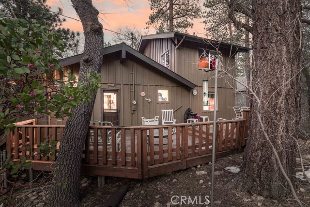 Detail Gallery Image 4 of 42 For 41789 Comstock, Big Bear Lake,  CA 92315 - 4 Beds | 2 Baths