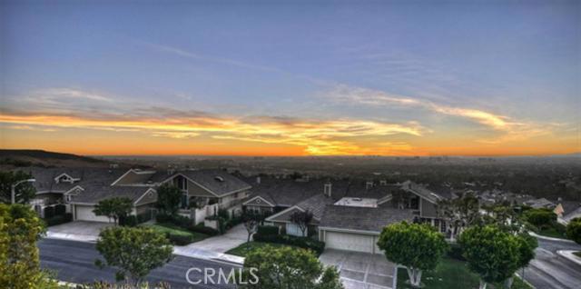 6 Saros, Irvine CA: https://media.crmls.org/medias/4f290fb8-f561-4fc6-9cc2-ca2c6c65e89d.jpg