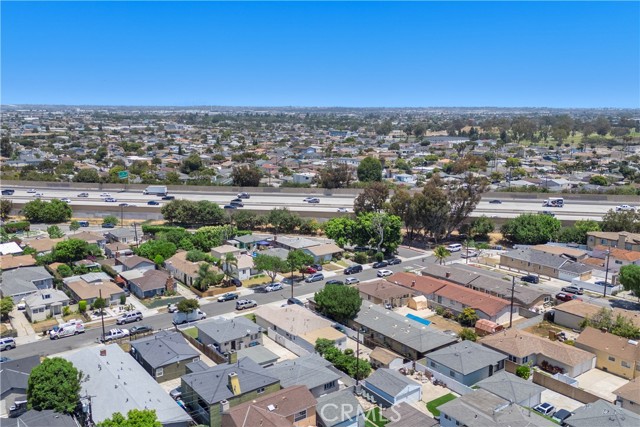 4220 W 165th Street, Lawndale CA: https://media.crmls.org/medias/4f291322-c71b-4a2c-8cdf-17d21628a625.jpg