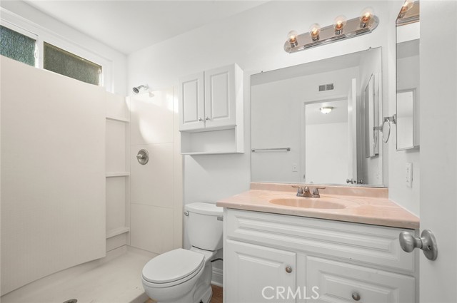 Detail Gallery Image 16 of 24 For 5751 Amberdale Dr, Yorba Linda,  CA 92886 - 3 Beds | 2 Baths