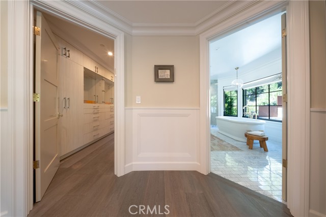 Detail Gallery Image 42 of 59 For 2520 La Condesa Dr, Los Angeles,  CA 90049 - 5 Beds | 6 Baths