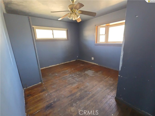 Detail Gallery Image 14 of 27 For 1923 W Pontiac, Fresno,  CA 93705 - 4 Beds | 2 Baths