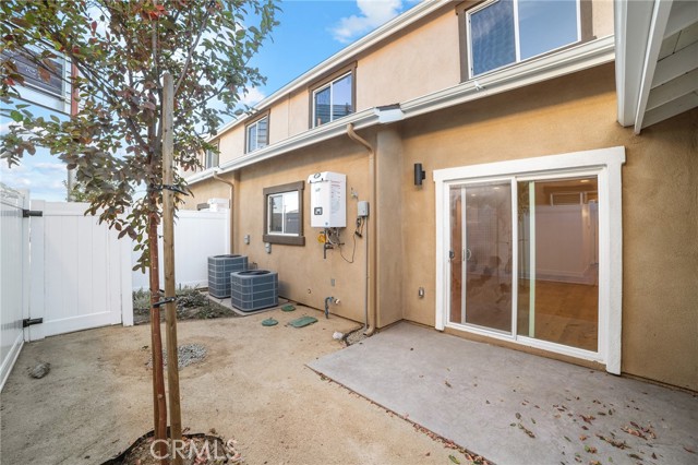 Detail Gallery Image 22 of 26 For 900 W Hert St, Colton,  CA 92324 - 4 Beds | 2/1 Baths