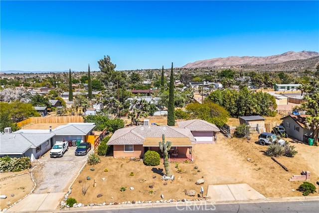 Detail Gallery Image 1 of 35 For 7565 Condalia Ave, Yucca Valley,  CA 92284 - 2 Beds | 1 Baths