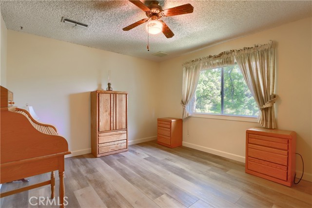Detail Gallery Image 21 of 54 For 42275 Buckeye Rd, Oakhurst,  CA 93644 - 4 Beds | 2/1 Baths
