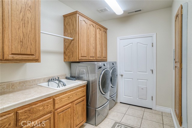 Detail Gallery Image 53 of 75 For 22 Castle Creek Dr, Oroville,  CA 95966 - 3 Beds | 2/1 Baths
