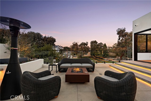 Detail Gallery Image 30 of 31 For 322 Iris Ave, Corona Del Mar,  CA 92625 - 3 Beds | 2/1 Baths