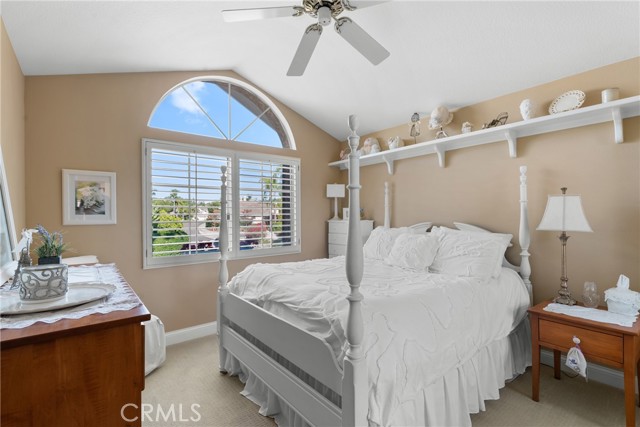 24256 Louisa Street, Laguna Hills CA: https://media.crmls.org/medias/4f2e5006-c988-461e-afd0-48ed093092b4.jpg