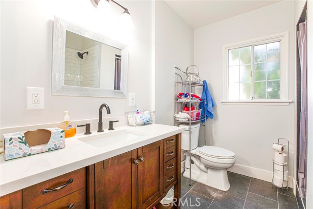 Detail Gallery Image 34 of 53 For 1901 Richard St, Burbank,  CA 91504 - 3 Beds | 2 Baths