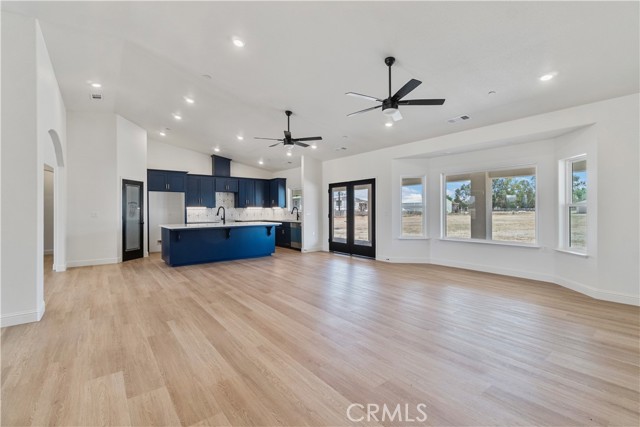 Detail Gallery Image 8 of 39 For 15709 Road 29, Madera,  CA 93636 - 8 Beds | 6 Baths