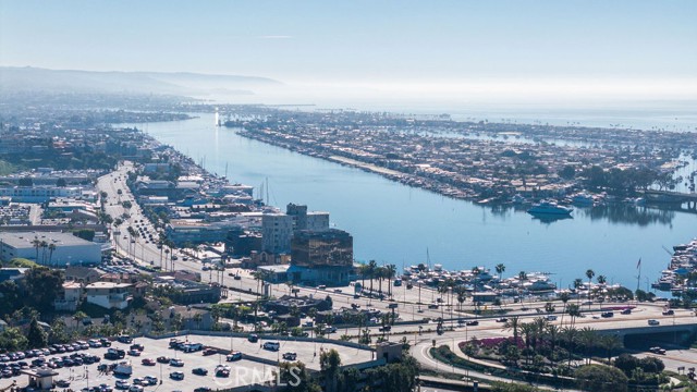 Detail Gallery Image 11 of 57 For 101 Scholz Plaza Ph 16, Newport Beach,  CA 92663 - 2 Beds | 2 Baths