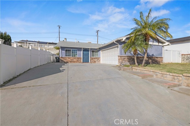 Detail Gallery Image 38 of 44 For 19525 Steinway, Canyon Country,  CA 91351 - 4 Beds | 2 Baths