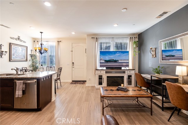 40434 Calle Real, Murrieta CA: https://media.crmls.org/medias/4f2f8da6-4dfe-49ed-b1cc-3dfb33f7aadc.jpg