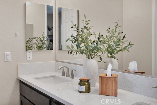 Detail Gallery Image 23 of 73 For 17066 Takipi Rd, Apple Valley,  CA 92307 - 3 Beds | 3 Baths