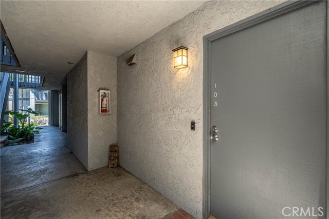 Detail Gallery Image 24 of 42 For 16872 Pacific Coast #103,  Huntington Beach,  CA 92649 - 1 Beds | 1 Baths