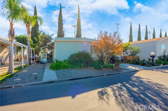 Detail Gallery Image 3 of 37 For 1155 S Riverside Ave #39,  Rialto,  CA 92376 - 2 Beds | 2 Baths