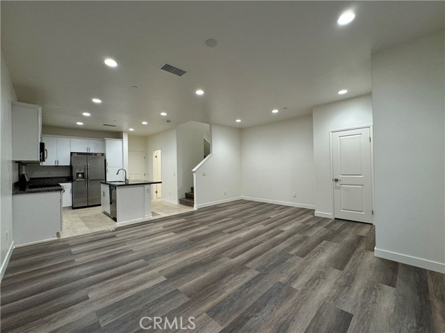 Detail Gallery Image 3 of 13 For 8435 Forest Park St, Chino,  CA 91708 - 3 Beds | 2/1 Baths