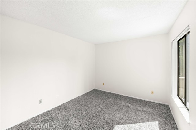 72 Brownfield Lane, Pomona CA: https://media.crmls.org/medias/4f321ce2-27e9-42dc-802d-790c6b442621.jpg