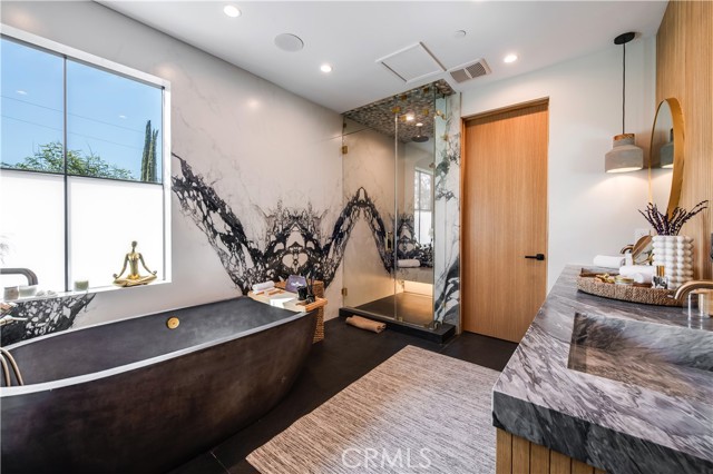 Detail Gallery Image 37 of 48 For 5517 Allott Ave, Sherman Oaks,  CA 91401 - 5 Beds | 6 Baths