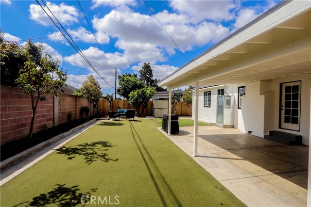 Detail Gallery Image 25 of 28 For 1009 Fairlawn St, Santa Ana,  CA 92703 - 3 Beds | 1/1 Baths