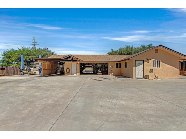 5400 Carrizo Road, Atascadero CA: https://media.crmls.org/medias/4f33724d-d94a-4623-9d72-999334ccf7dc.jpg