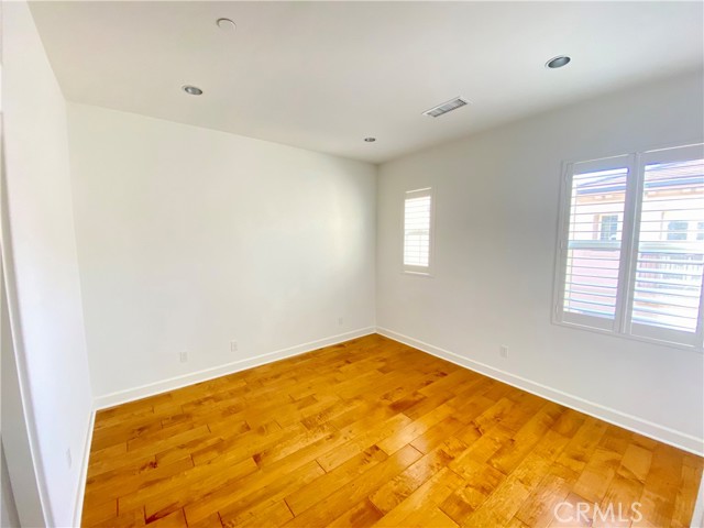 Detail Gallery Image 10 of 18 For 109 Mustang, Irvine,  CA 92602 - 4 Beds | 3 Baths