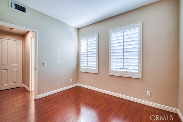 45 Olivehurst, Irvine CA: https://media.crmls.org/medias/4f346df0-43a6-4ad2-9e9f-def5c7b9e8be.jpg