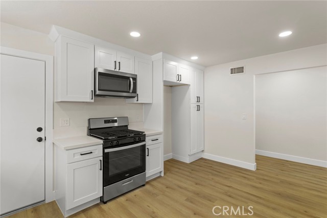 Detail Gallery Image 10 of 27 For 11429 Weber Ave, Moreno Valley,  CA 92555 - 4 Beds | 2 Baths