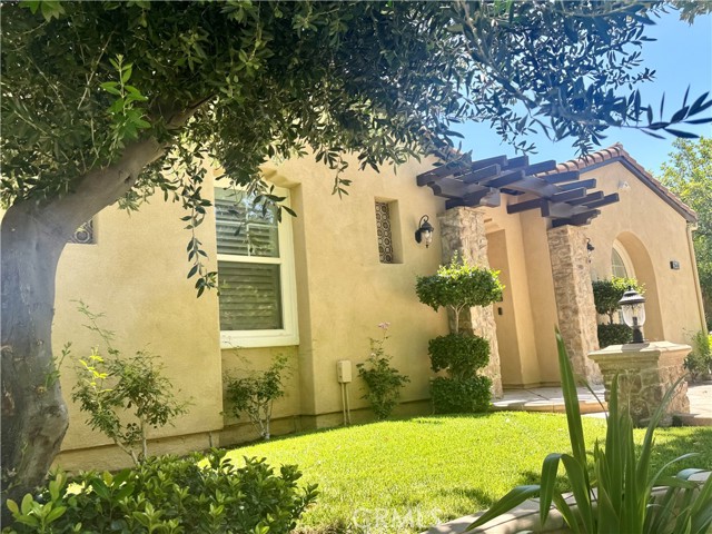 26480 Valley Oak Lane, Valencia CA: https://media.crmls.org/medias/4f368d46-1681-4326-831e-30826a4243e8.jpg