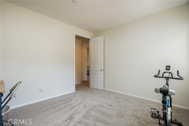 731 Oak Glade Drive, Fallbrook CA: https://media.crmls.org/medias/4f37a99f-86ff-4775-83f4-771f43f1e589.jpg