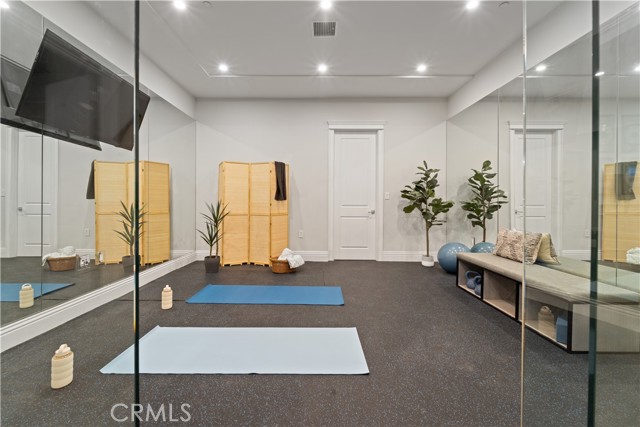17528 Jayden Lane, Encino CA: https://media.crmls.org/medias/4f38097c-5292-4711-9669-c51e0c9b1664.jpg