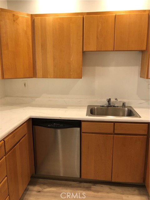 Detail Gallery Image 3 of 29 For 5015 Palmetto Ave #1,  Pacifica,  CA 94044 - 2 Beds | 2 Baths