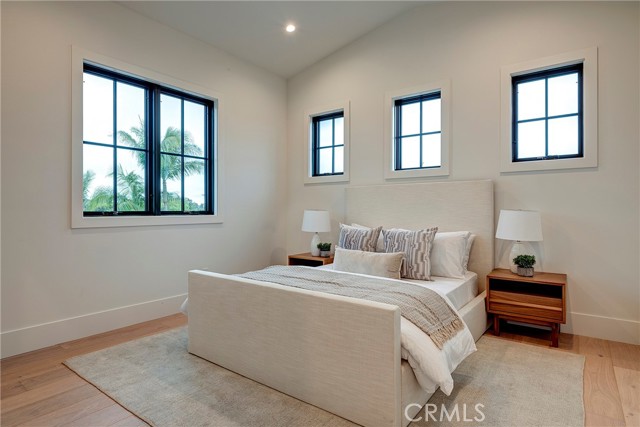 Detail Gallery Image 26 of 45 For 1423 Mariners Dr, Newport Beach,  CA 92660 - 5 Beds | 5/1 Baths