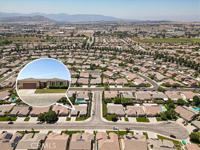 1467 Hunter Moon Way, Beaumont CA: https://media.crmls.org/medias/4f38f4c7-4acd-4c1c-82ef-f1b828d25ffb.jpg