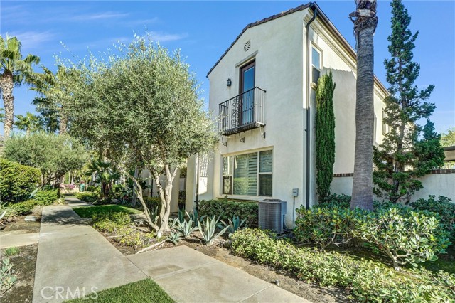 Detail Gallery Image 2 of 35 For 519 S Melrose St, Anaheim,  CA 92805 - 3 Beds | 2/1 Baths