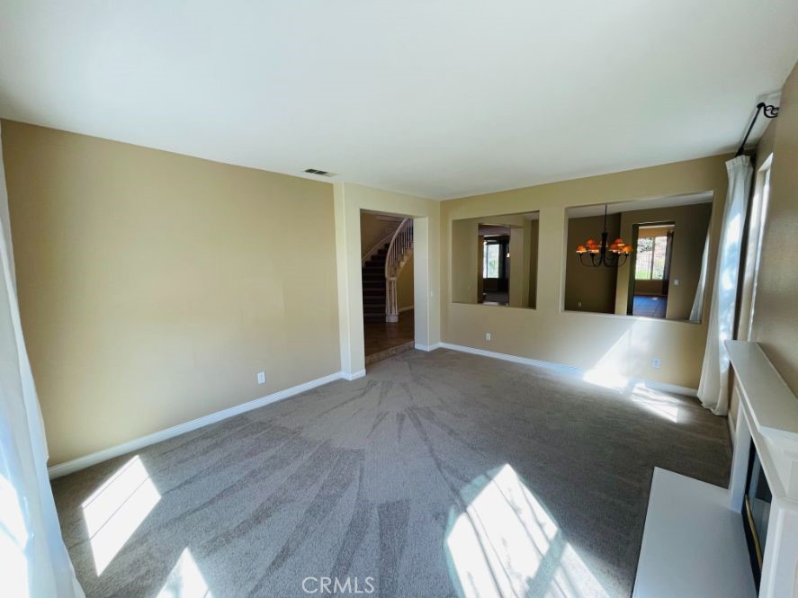 1574 Glencrest Drive - photo 4