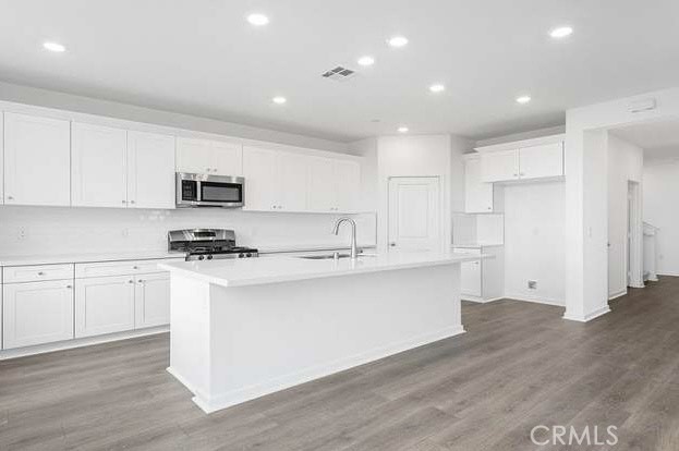 33188 Bittersweet Street, Winchester CA: https://media.crmls.org/medias/4f39b396-a04d-428e-a027-227c8f8c1370.jpg