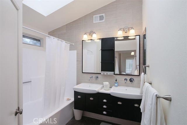 Detail Gallery Image 19 of 27 For 11000 Kimberly, Montclair,  CA 91763 - 3 Beds | 2/1 Baths