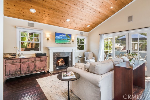 Airy feeling in the living room