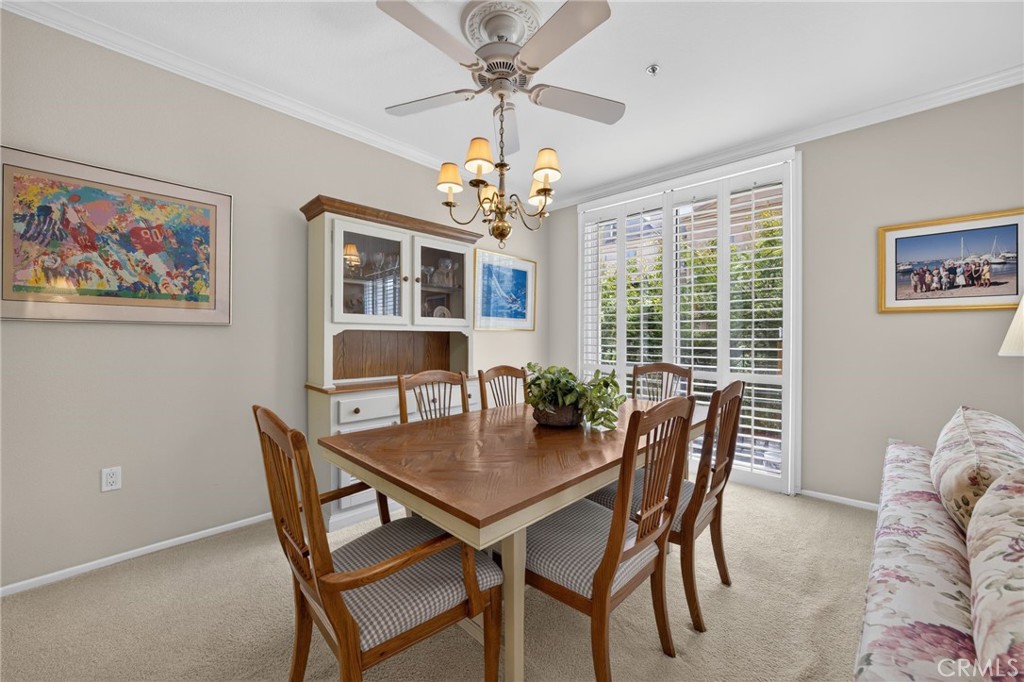 https://media.crmls.org/medias/4f3d1548-0dad-47c1-9148-89dbd106344e.jpg?preset=X-Large