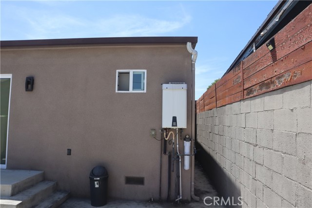 Detail Gallery Image 16 of 17 For 1532 S Mayo Ave, Compton,  CA 90221 - 3 Beds | 2 Baths